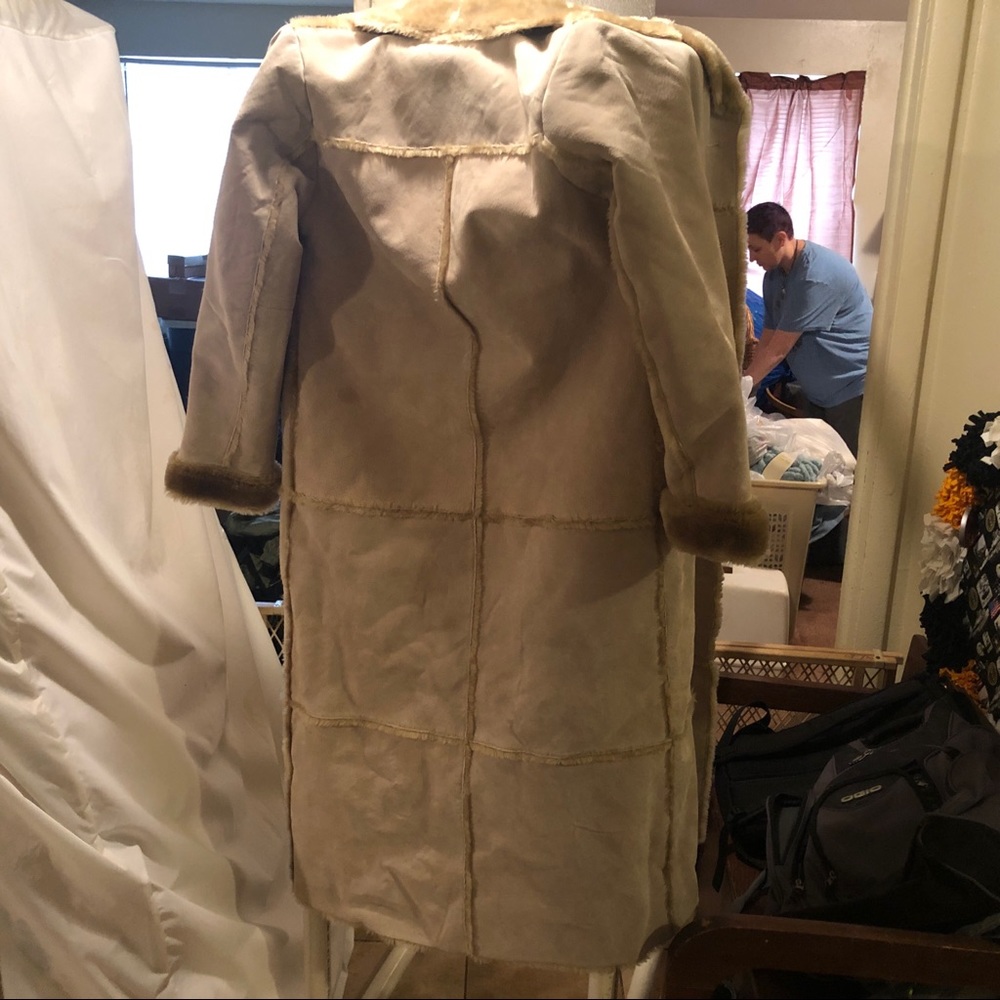 Woman’s Brandon Thomas leather coat